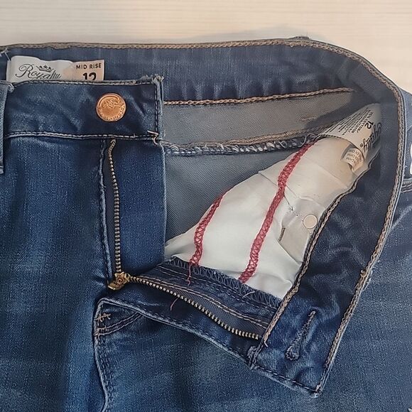 Royalty blue denim straight leg jeans floral embroidery Women's Size 12 - Picture 9 of 14